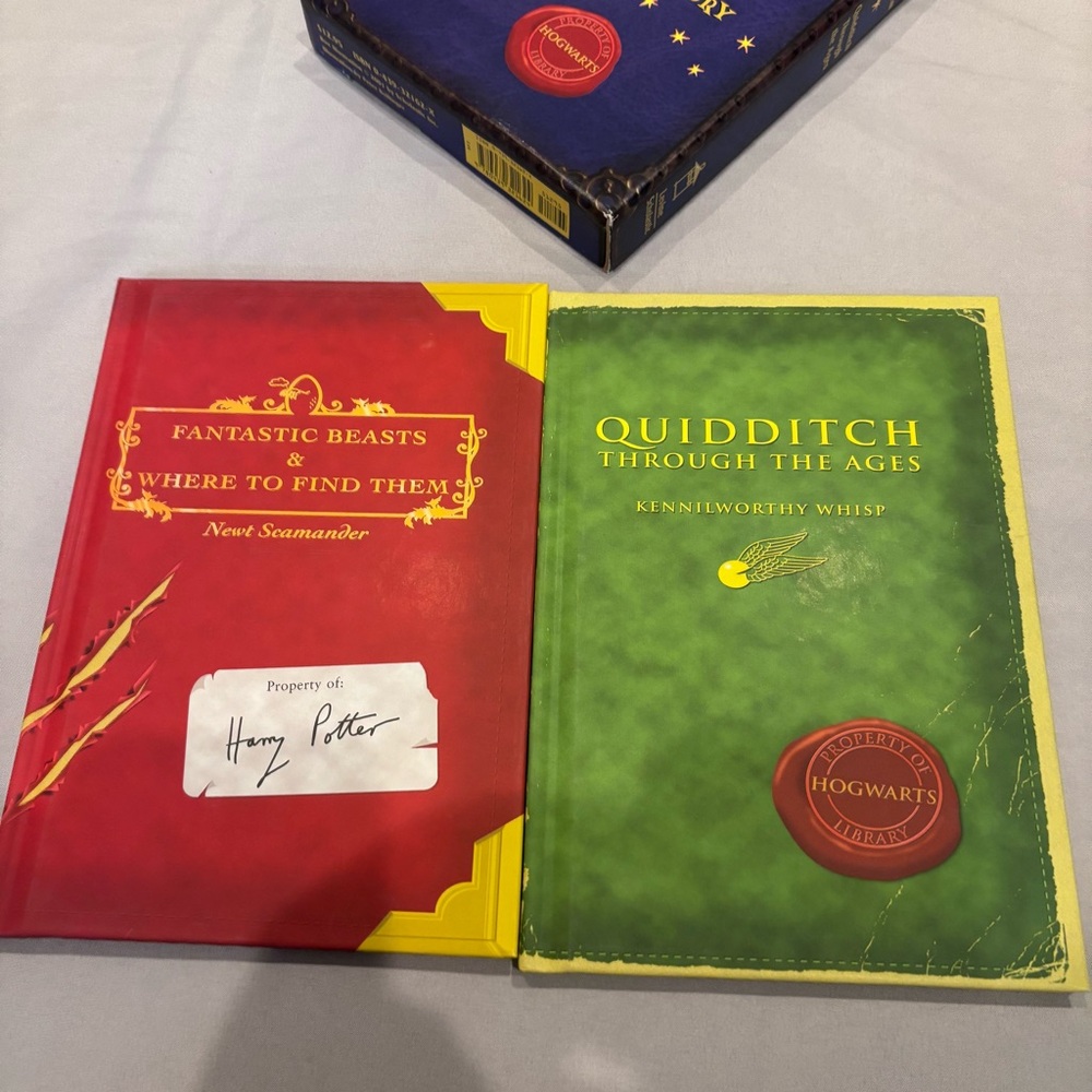 Classic Books From Library Of Hogwarts 2001 Fantastic Beasts Quidditch Beedle - Picture 3 of 6